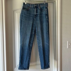 Old Navy - High Rise Curvy OG Straight